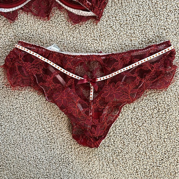 Agent Provocateur High neck bra and panties - NWOT sample sale 36D/AP4 - Picture 5 of 5